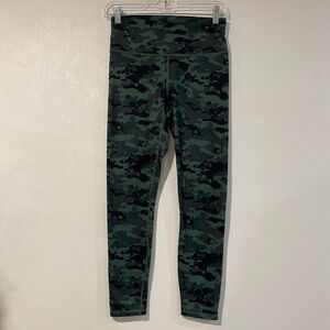 Fabletics PowerHold Leggings Size Small | Green Camo High Rise Compression Worko